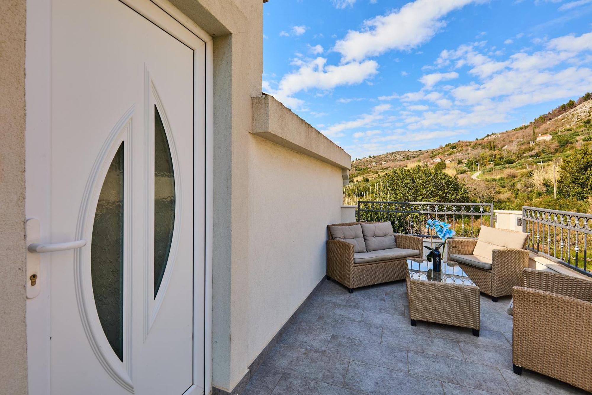 Apartment Bay Hill Mlini